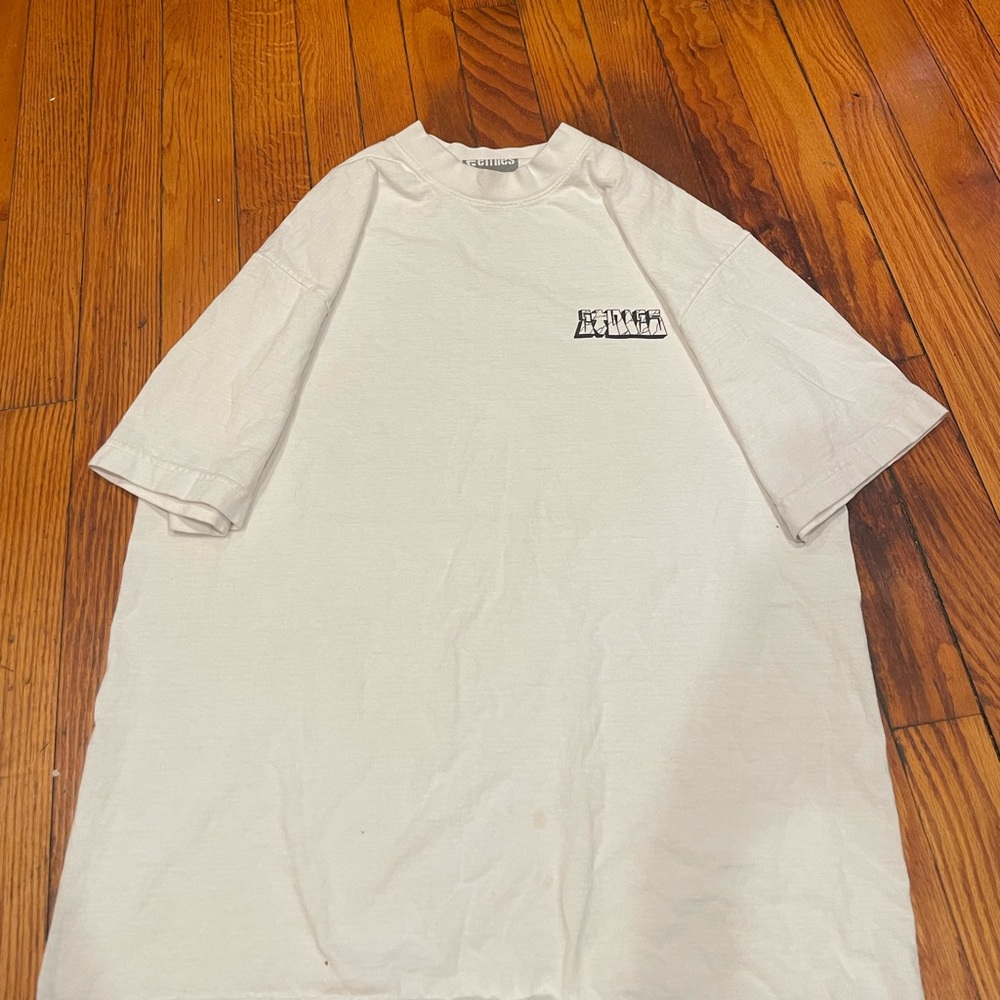 White Y2K men’s medium t shirt